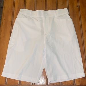 G Gradual women’s  white Bermuda shorts. NWT. Size medium.